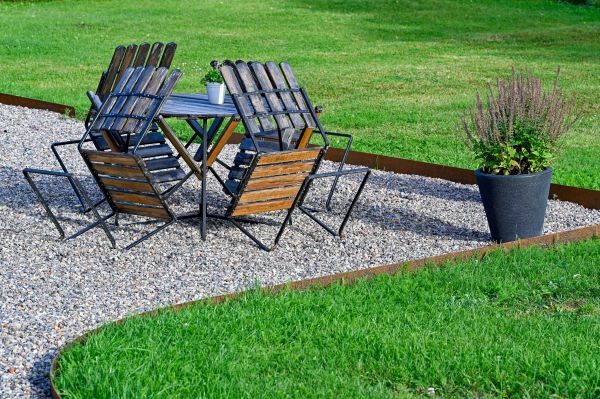 Metal Lawn Edging Installation in Fort Myers
