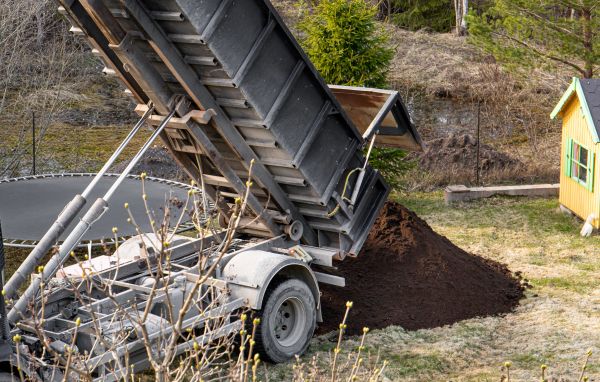Yard Soil Delivery in Fort Myers
