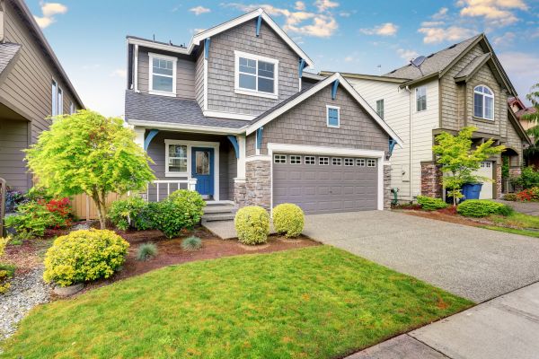 Curb Appeal Landscaping in Fort Myers