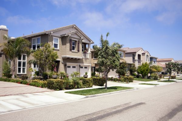 Neighborhood Landscaping in Fort Myers
